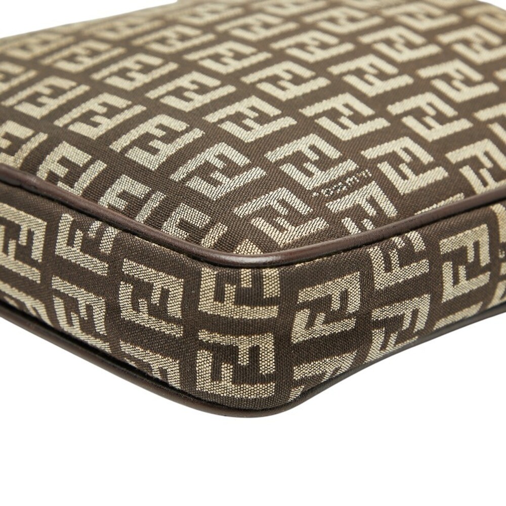 FENDI Brown Leather Shoulder Bag - Picture 4 of 12